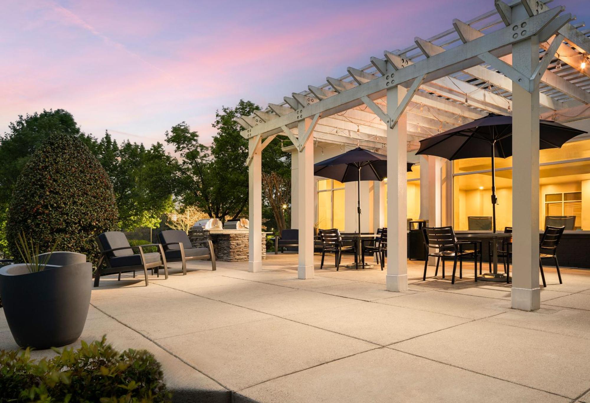 Homewood Suites By Hilton Chester Buitenkant foto